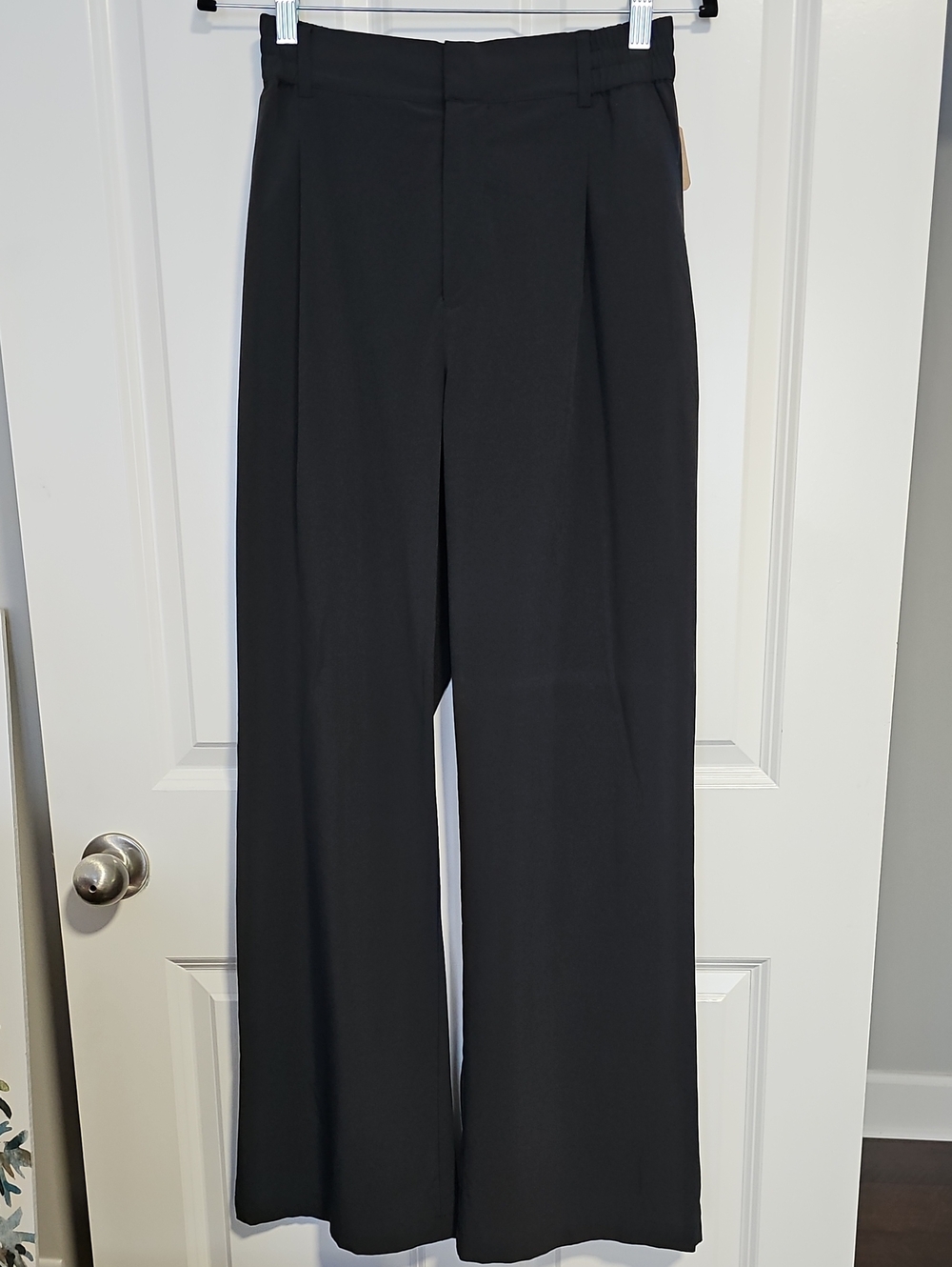 297. Alo Wide Leg Pant
